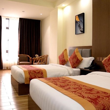 באגויו Hotel Tugos מראה חיצוני תמונה