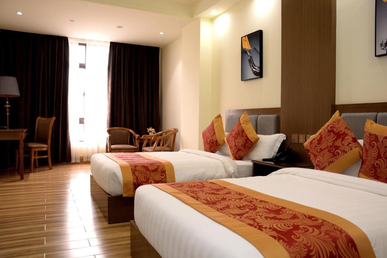 באגויו Hotel Tugos מראה חיצוני תמונה